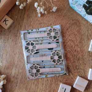 Chipboard clips flores