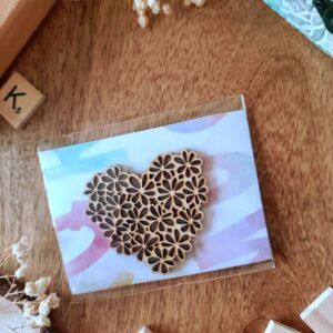 Chipboard corazón flores